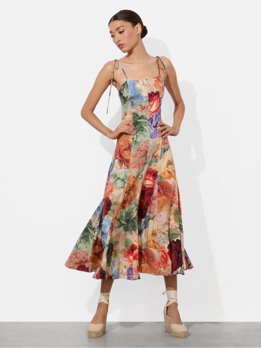 NWT $595 Alice + Olivia Jeanette Pleated Floral-Print Crepe De Chine Midi Dress - Picture 3 of 12